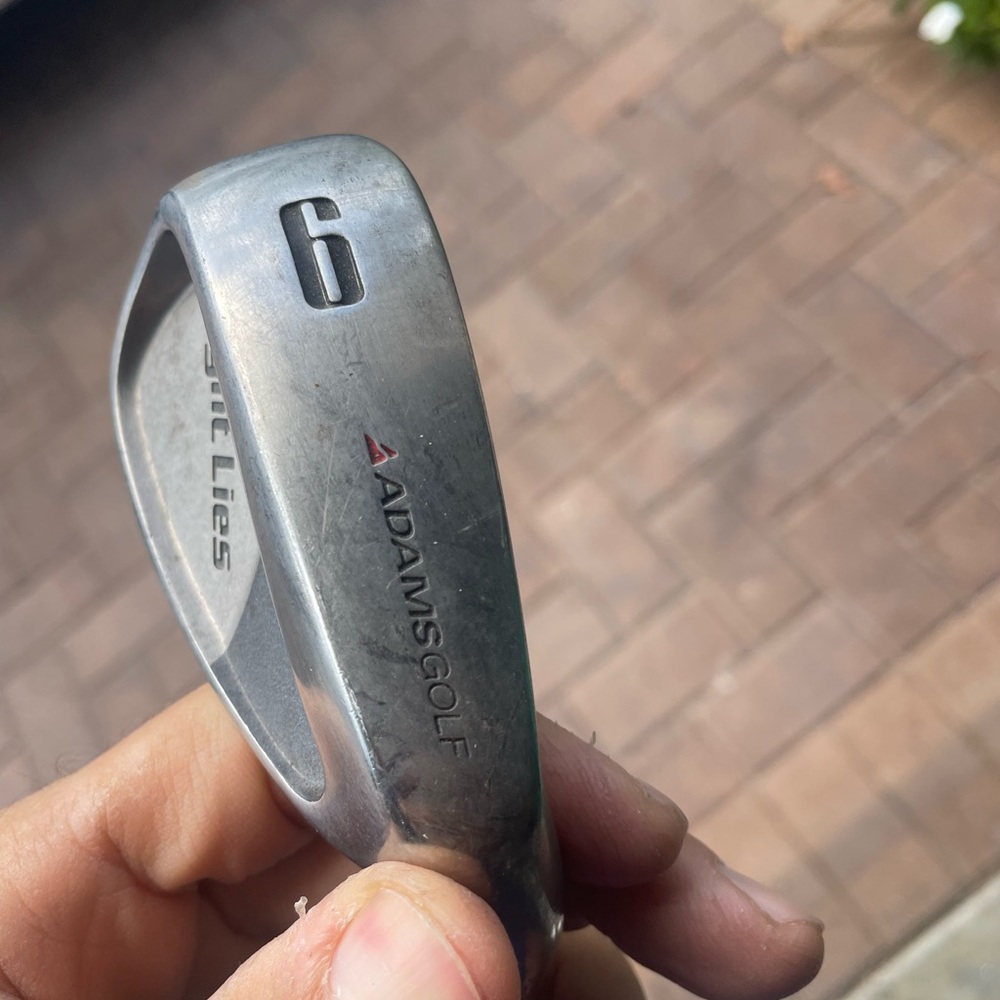 Adams tight lies 9 iron and pitching wedge in right handed